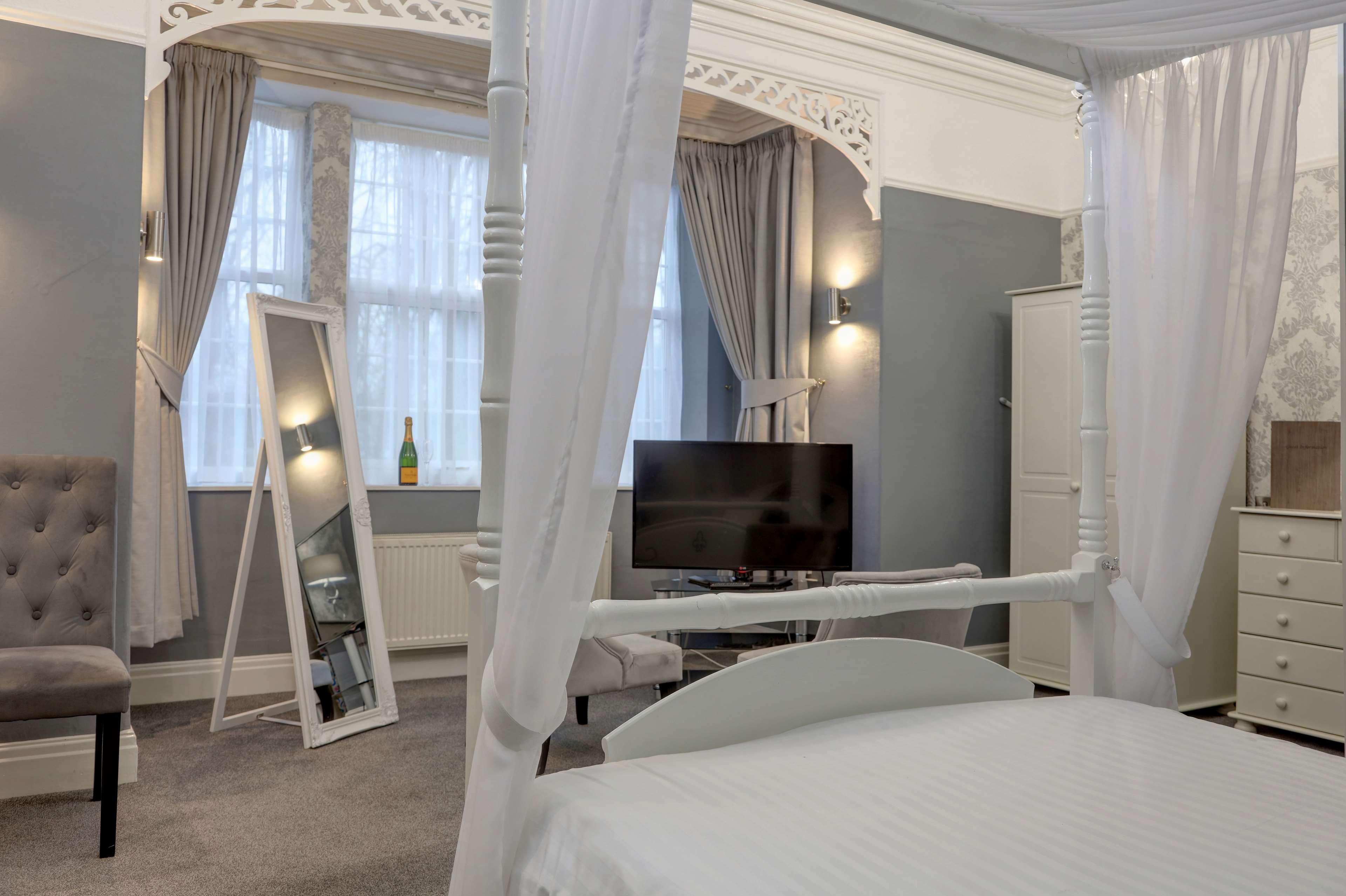 Best Western Bolholt Country Park Hotel Bury  Exterior photo